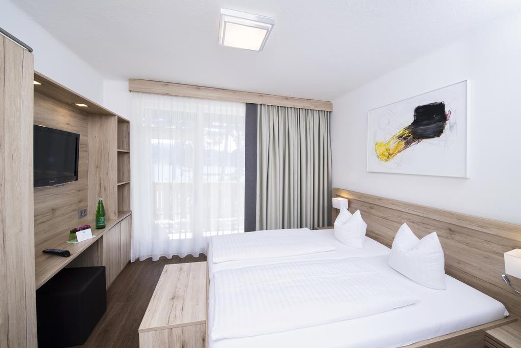 Terrassenhotel Reichmann Sankt Kanzian am Klopeiner See Kültér fotó