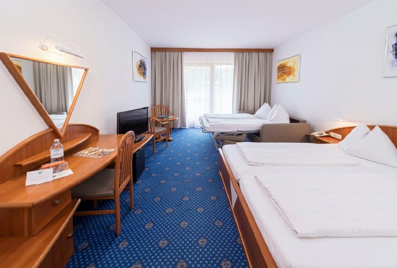 Terrassenhotel Reichmann Sankt Kanzian am Klopeiner See Kültér fotó